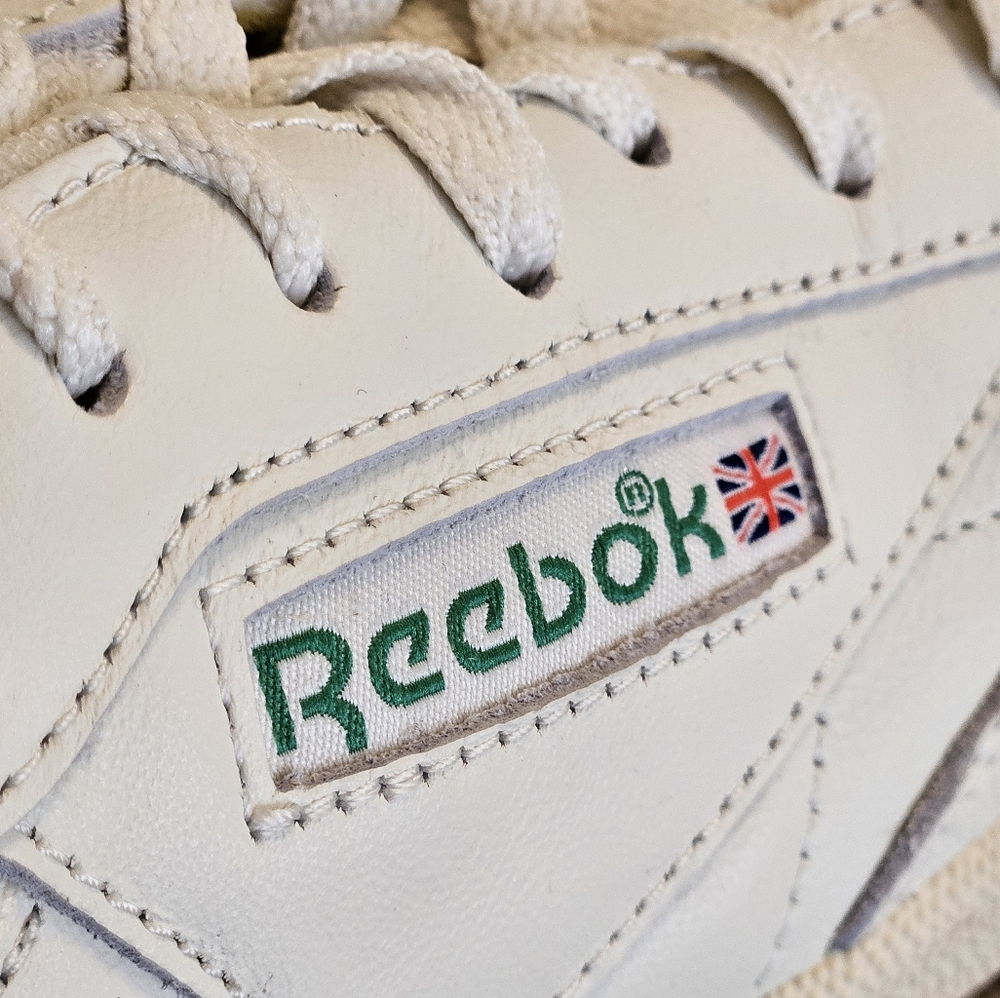 Reebok White and Green Sneakers - Picture 9 of 12